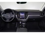 Volvo V60 T6 Recharge AWD Essential - IntelliSafe Assist & Surround - Parkeercamera achter - Verwarmde voorstoelen, stuur & achterbank - Parkeersensoren voor & achter - High Performance audio - 19' LMV