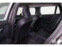 Volvo V60 T6 Recharge AWD Essential - IntelliSafe Assist & Surround - Parkeercamera achter - Verwarmde voorstoelen, stuur & achterbank - Parkeersensoren voor & achter - High Performance audio - 19' LMV