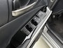 Lexus IS 300h Hybrid Business Line Pro | Parkeersensoren | Half lederen bekleding | Navigatie |