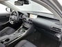 Lexus IS 300h Hybrid Business Line Pro | Parkeersensoren | Half lederen bekleding | Navigatie |