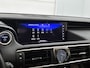 Lexus IS 300h Hybrid Business Line Pro | Parkeersensoren | Half lederen bekleding | Navigatie |