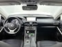 Lexus IS 300h Hybrid Business Line Pro | Parkeersensoren | Half lederen bekleding | Navigatie |