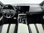 Lexus NX 450h+ AWD F Sport Line | Stoel en stuurwiel verwarmd | LM velgen | Head Up Display | 360 Camera | Dodehoek Ass. |