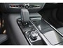 Volvo V60 T6 Recharge AWD Plus Dark - IntelliSafe Assist & Surround - Harman/Kardon audio - Parkeercamera achter - Verwarmde voorstoelen, stuur & achterbank - Parkeersensoren voor & achter - Elektr. bedienb. voorstoelen met geheugen - 18' LMV