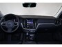 Volvo V60 T6 Recharge AWD Plus Dark - IntelliSafe Assist & Surround - Harman/Kardon audio - Parkeercamera achter - Verwarmde voorstoelen, stuur & achterbank - Parkeersensoren voor & achter - Elektr. bedienb. voorstoelen met geheugen - 18' LMV