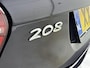 Peugeot 208 1.2 82pk Allure | Parkeersensoren achter | DAB+ radio | Lichtmetalen velgen | Climate control |