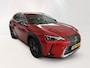 Lexus UX 300h Urban Line | Carplay | Stoel & Stuurverwarming | Adaptieve Cruise |  Johan ovb TLFS
