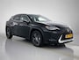 Lexus UX 250h Luxury Line | Schuif-kantel dak | Navigatie | Stoelverwarming |