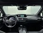 Lexus UX 250h Luxury Line | Schuif-kantel dak | Navigatie | Stoelverwarming |
