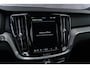 Volvo V60 2.0 T6 Plug-in hybrid AWD Plus Dark | Trekhaak | Harman Kardon | 360º Camera | Verwarmbare voorruit | Stoel- / Stuurverwarming Voor + Achter | Adaptive Cruise | Dodehoekdetectie | Verwarmbare voorruit | Power seats