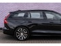 Volvo V60 2.0 T6 Plug-in hybrid AWD Plus Dark | Trekhaak | Harman Kardon | 360º Camera | Verwarmbare voorruit | Stoel- / Stuurverwarming Voor + Achter | Adaptive Cruise | Dodehoekdetectie | Verwarmbare voorruit | Power seats