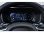 Volvo V60 2.0 T6 Plug-in hybrid AWD Plus Dark | Trekhaak | Harman Kardon | 360º Camera | Verwarmbare voorruit | Stoel- / Stuurverwarming Voor + Achter | Adaptive Cruise | BLIS | Verwarmbare voorruit | Power seats