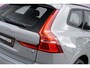 Volvo XC60 2.0 T6 Plug-in hybrid AWD Ultra Dark | Luchtvering | Harman Kardon Audio | Trekhaak | Schuif- / Kanteldak | Stoel- / Stuurverwarming Voor + Achter | 360 Camera | Adaptive Cruise | Long Range | Google | Carplay | Dodehoekdetectie