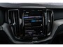 Volvo XC60 2.0 T6 Plug-in hybrid AWD Ultra Dark | Luchtvering | Harman Kardon Audio | Trekhaak | Schuif- / Kanteldak | Stoel- / Stuurverwarming Voor + Achter | 360 Camera | Adaptive Cruise | Long Range | Google | Carplay | Dodehoekdetectie