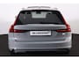 Volvo V90 T6 Recharge AWD Plus Dark - Luchtvering - Panorama/schuifdak - IntelliSafe Assist & Surround - Harman/Kardon audio - Parkeercamera achter - Verwarmde voorstoelen, stuur & achterbank - Parkeersensoren voor & achter - Elektr. bedienb. voorstoelen met geheugen - Extra getint glas - 20' LMV