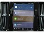 Volvo V90 T6 Recharge AWD Ultra Dark - Luchtvering - Panorama/schuifdak - IntelliSafe Assist & Surround - 360º Camera - Harman/Kardon audio - Adaptieve LED koplampen - Verwarmde voorstoelen, stuur & achterbank - Parkeersensoren voor & achter - Elektr. bedienb. voorstoelen met geheugen - Head up display - 20' LMV