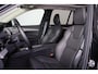 Volvo XC90 T8 Recharge AWD Ultra Dark - Luchtvering - Panorama/schuifdak - IntelliSafe Assist & Surround - 360º Camera - Bowers & Wilkins audio - Adaptieve LED koplampen - Verwarmde voorstoelen, stuur & achterbank - Parkeersensoren voor & achter - Elektr. bedienb. voorstoelen met geheugen - Head up display - Draadloze tel. lader - Extra getint glas - 21' LMV