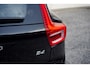 Volvo XC40 B4 Plus Dark | 2000 kg trekgewicht | Trekhaak | Stuur & Stoelverwarming | Pilot Assist | Elektrische Achterklep | Elektrische Stoelen | Google Services | Harman Kardon |