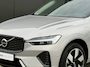 Volvo XC60 T6 Plug-in hybrid AWD Ultra Dark | Trekhaak | Panoramadak | 360 Camera | Head-up display | Stoel en stuurwielverwarming | BLIS | LED |
