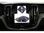 Volvo XC60 T6 Plug-in hybrid AWD Ultra Dark | Panoramadak | 360 Camera | Head-up display | Stoel en stuurwielverwarming | Trekhaak | BLIS | LED |