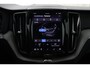Volvo XC60 T6 Plug-in hybrid AWD Ultra Dark | Panoramadak | 360 Camera | Head-up display | Stoel en stuurwielverwarming | Trekhaak | BLIS | LED |
