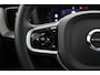 Volvo XC60 T6 Plug-in hybrid AWD Ultra Dark | Panoramadak | 360 Camera | Head-up display | Stoel en stuurwielverwarming | Trekhaak | BLIS | LED |