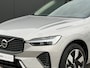 Volvo XC60 T6 Plug-in hybrid AWD Ultra Dark | Panoramadak | 360 Camera | Head-up display | Stoel en stuurwielverwarming | Trekhaak | BLIS | LED |