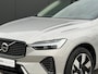 Volvo XC60 T6 Plug-in hybrid AWD Ultra Dark | Panoramadak | 360 Camera | Head-up display | Stoel en stuurwielverwarming | Trekhaak | BLIS | LED |