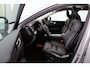 Volvo XC60 T6 Plug-in hybrid AWD Ultra Dark | Trekhaak | Panoramadak | 360 Camera | Head-up display | Stoel en stuurwielverwarming | BLIS | LED |
