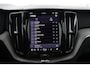 Volvo XC60 T6 Plug-in hybrid AWD Ultra Dark | Panoramadak | 360 Camera | Head-up display | Stoel en stuurwielverwarming | Trekhaak | BLIS | LED |
