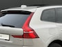 Volvo XC60 T6 Plug-in hybrid AWD Ultra Dark | Panoramadak | 360 Camera | Head-up display | Stoel en stuurwielverwarming | Trekhaak | BLIS | LED |