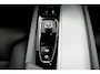 Volvo XC60 T6 Plug-in hybrid AWD Ultra Dark | Trekhaak | Panoramadak | 360 Camera | Head-up display | Stoel en stuurwielverwarming | BLIS | LED |