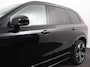 Volvo XC90 2.0 T8 Recharge AWD Ultimate Dark | Leder | Panorama-schuifdak | Navigatie | Electrisch bedienbare achterklep | Camera 360* | Elektrische trekhaak Adaptieve cruise control | Keyless | Verwarmde stoelen | LED | Stuurverwarming | Apple Carplay/ Android Auto