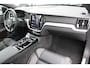 Volvo V60 T6 Plug-in hybrid AWD Plus Dark | Schuif/kanteldak | El. Trekhaak | 360 Camera | El. Stoelen met geheugen | BLIS
