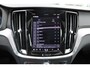 Volvo V60 T6 Plug-in hybrid AWD Plus Dark | Schuif/kanteldak | El. Trekhaak | 360 Camera | El. Stoelen met geheugen | BLIS