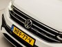 Volkswagen Tiguan 1.5 TSI R-Line Sport 150Pk Automaat (2X R-LINE, PANORAMADAK, NIEUW MODEL, VIRTUAL COCKPIT, IQ LIGHT, HEAD-UP DISPLAY, DYNAMISCHE KNIPPERLICHTEN, APPLE CARPLAY, CAMERA, KEYLESS, NIEUWSTAAT)
