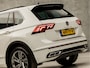Volkswagen Tiguan 1.5 TSI R-Line Sport 150Pk Automaat (2X R-LINE, PANORAMADAK, NIEUW MODEL, VIRTUAL COCKPIT, IQ LIGHT, HEAD-UP DISPLAY, DYNAMISCHE KNIPPERLICHTEN, APPLE CARPLAY, CAMERA, KEYLESS, NIEUWSTAAT)