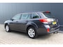 Subaru Outback 2.5i Luxury