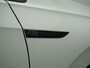 Volkswagen Golf 1.5 eTSI 150 pk DSG R-Line Business | Panoramadak | Achteruitrijcamera | Parkeersensoren voor/achter | Park Assist | Side Assist | Adaptive Cruise | 17 inch