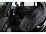 Volvo V60 T8 Plug-in hybrid AWD Plus Dark | Panoramadak | Adaptieve Cruise Control | Camera | Parkeersensoren voor en achter | Harman Kardon | Stoel en stuurwielverwarming | BLIS | LED |