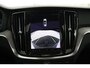 Volvo V60 T8 Plug-in hybrid AWD Plus Dark | Panoramadak | Adaptieve Cruise Control | Camera | Parkeersensoren voor en achter | Harman Kardon | Stoel en stuurwielverwarming | BLIS | LED |