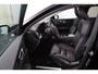 Volvo V60 T8 Plug-in hybrid AWD Plus Dark | Panoramadak | Adaptieve Cruise Control | Camera | Parkeersensoren voor en achter | Harman Kardon | Stoel en stuurwielverwarming | BLIS | LED |