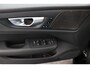 Volvo V60 T8 Plug-in hybrid AWD Plus Dark | Panoramadak | Adaptieve Cruise Control | Camera | Parkeersensoren voor en achter | Harman Kardon | Stoel en stuurwielverwarming | BLIS | LED |