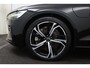 Volvo V60 T8 Plug-in hybrid AWD Plus Dark | Panoramadak | Adaptieve Cruise Control | Camera | Parkeersensoren voor en achter | Harman Kardon | Stoel en stuurwielverwarming | BLIS | LED |
