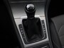 Volkswagen Golf 1.0 TSI 115 PK | Navigatie | Trekhaak | Camera | Getint Glas | Cruise Control | 17" |