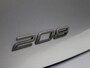 Peugeot 208 Hybrid 100 e-DCS6 Allure | Apple Carplay/Android Auto | Stoelverwarming | Camera | Adaptieve Cruise Control