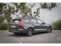 Volvo V60 T6 Plug-in hybrid AWD Plus Dark | Trekhaak | 360 Graden camera | Harman Kardon audio | Adaptieve Cruise Control | Stoel + stuurwielverwarming