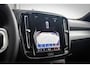 Volvo XC40 2.0 B4 Plus Dark | Adaptieve Cruise control | BLIS Dodehoek detectie | Stoel + Stuurverwarming | Keyless | Elektr. Stoelen | Memory | Trekhaak | Parkeercamera | Harman Kardon Audio