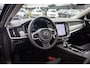 Volvo V90 T8 Plug-in hybrid AWD Ultra Dark | 360 Graden camera | Trekhaak | Schuif-/kanteldak | Adaptieve Cruise Control | Adaptieve LED koplampen | Head-up Display