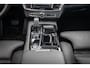 Volvo V90 T8 Plug-in hybrid AWD Ultra Dark | 360 Graden camera | Trekhaak | Schuif-/kanteldak | Adaptieve Cruise Control | Adaptieve LED koplampen | Head-up Display